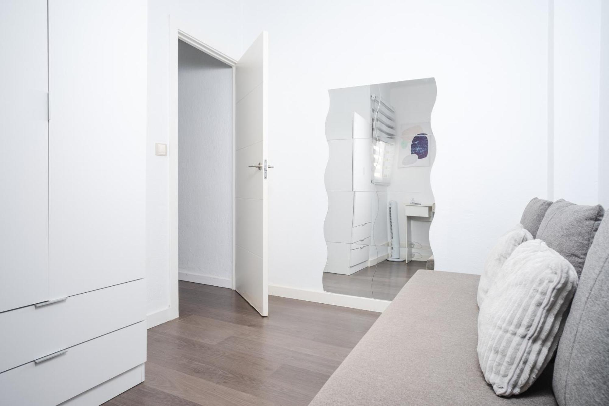 Апартаменты Acogedor Piso Con Balcon Севилья Экстерьер фото