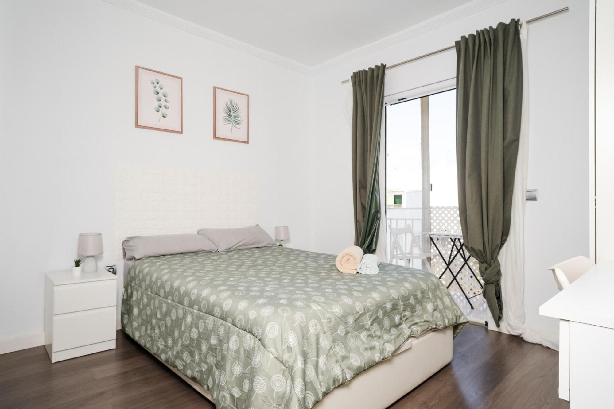 Апартаменты Acogedor Piso Con Balcon Севилья Экстерьер фото